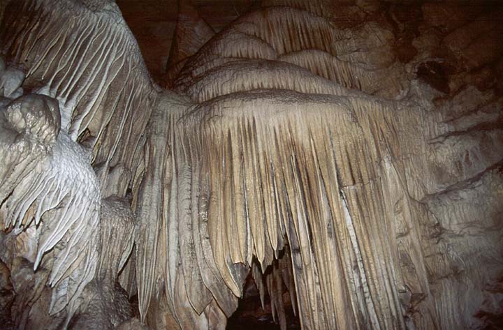 CRYSTAL CAVE