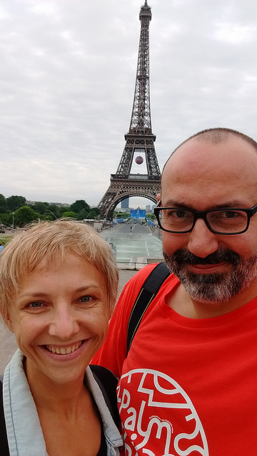 Eiffel tower selfie
