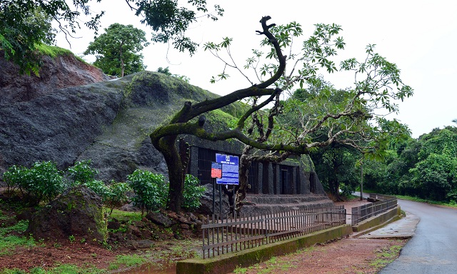 Arvalem Caves, Goa