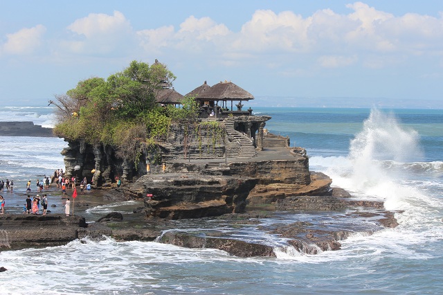 Beautiful Places You Must See before You Die Tanah Lot