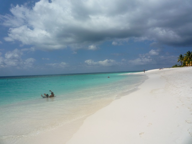 Shoal Bay white beach, Anguilla