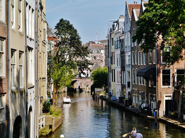 Cities on Rivers Utrecht Canal City