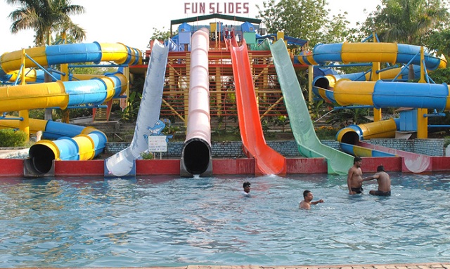 Water Theme Parks near Delhi Fun N Food Village