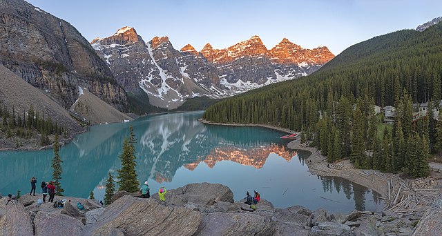 Most Beautiful Lakes in the World Moraine Lake, Canada