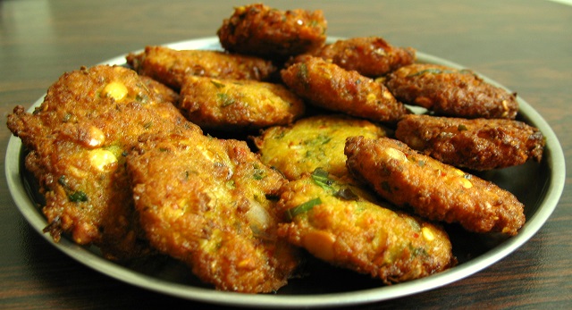 Rajasthani Snack Kalmi Vada