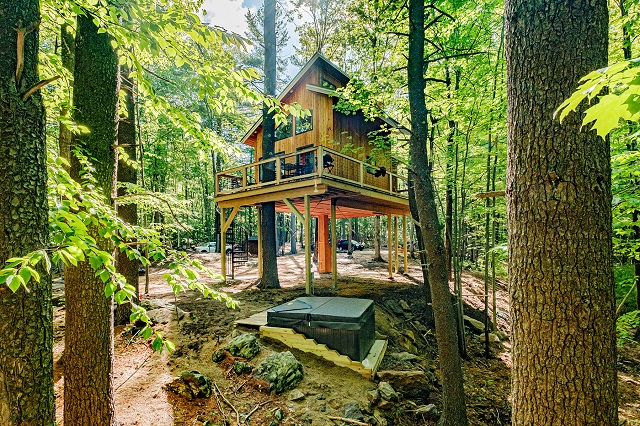 Canopy Treehouse, Maine