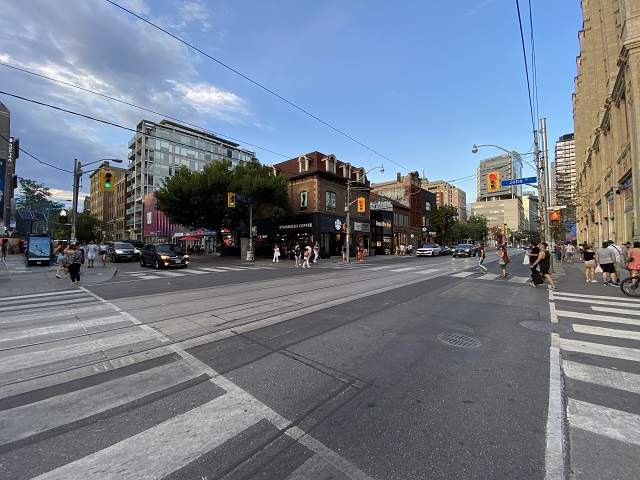 Queen Street West, Toronto