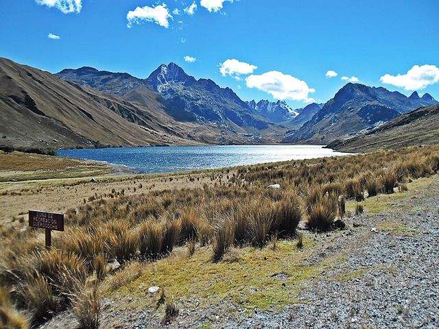 Querococha Lake