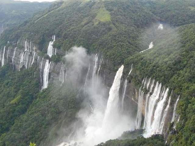 Nohkalikai Falls