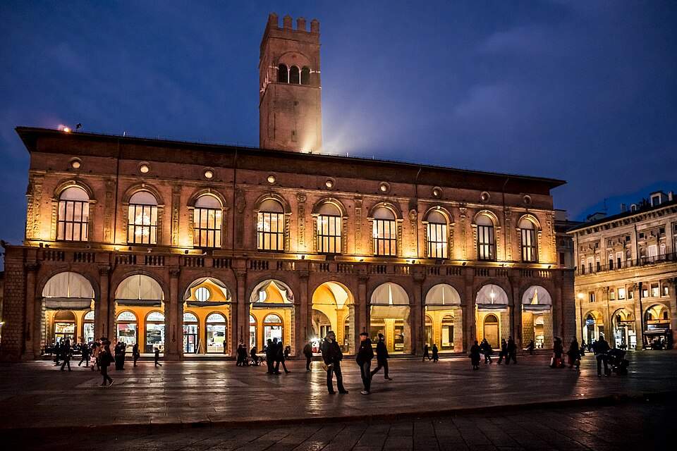 Bologna Piazza Maggiore