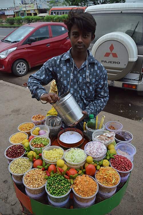 famous street foods in Kolkata Jhalmuri